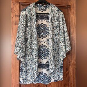 H&M blue and white pool layer